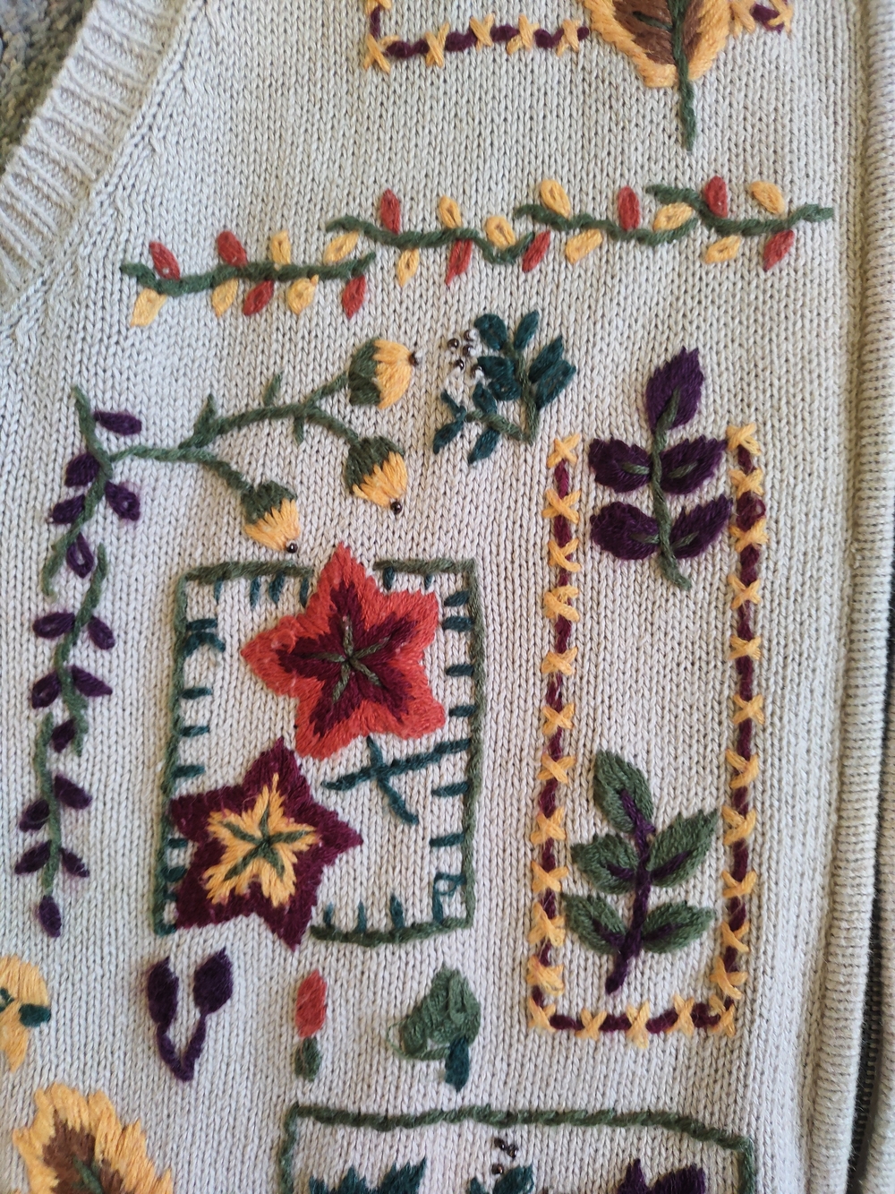 Southern Lady Cream Embroidered Floral Zip Vest - Picture 2 of 4